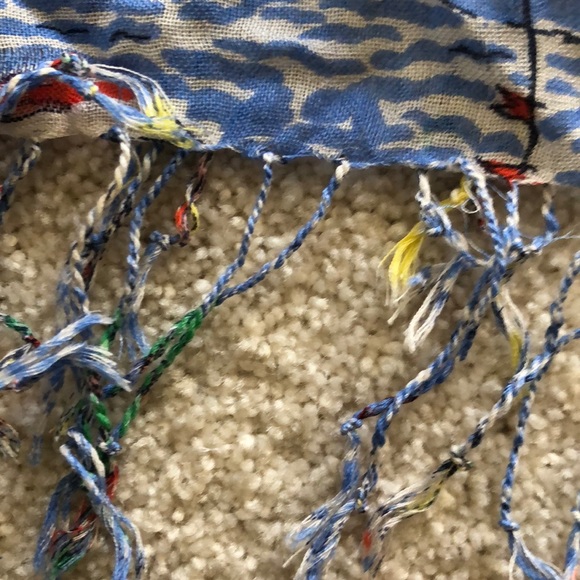 Scarf - Picture 3 of 7